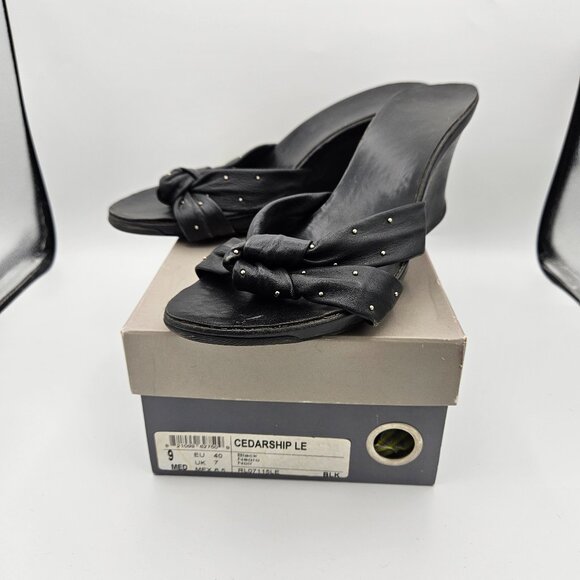 Kenneth Cole Black Cedarship Wedge Sandals Size 9 (RL07115LE) - Picture 1 of 8